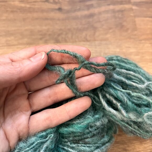 Coopworth Wool Hand-Spun Hand Dyed Fiber Yarn Teal - Picture 6 of 7